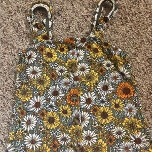 💕3 for $10💕Juniors Floral Small 3-5 tank with elastic ruffle straps